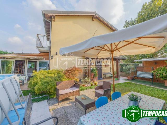 Villa in vendita a Landriano