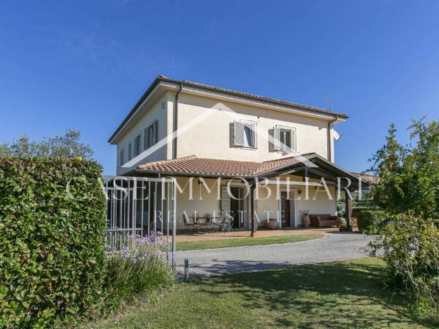 Villa in vendita a Lanuvio RM