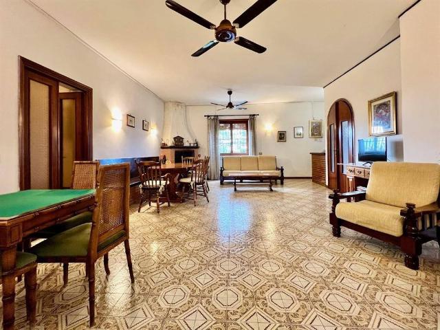 Villa in vendita a Lanuvio RM