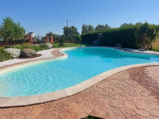 Villa in vendita a Lanuvio RM