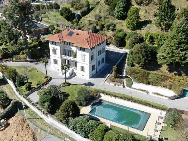 Villa in vendita a Lanzo Torinese TO