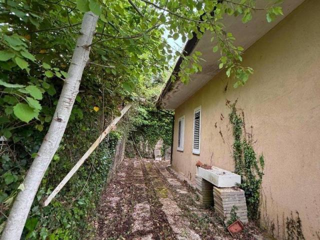 Villa in vendita a Lapio AV