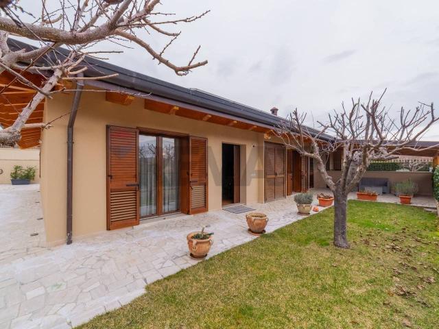 Villa in vendita a L'Aquila