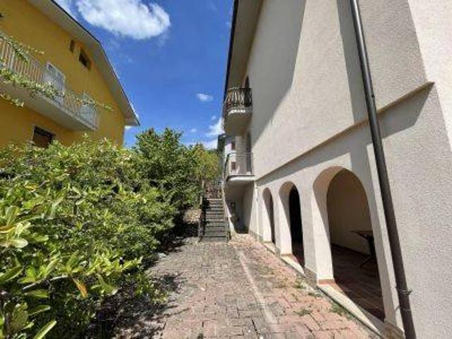Villa in vendita a L'Aquila AQ