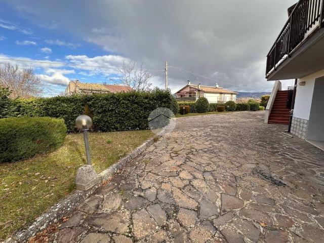 Villa in vendita a L'Aquila AQ