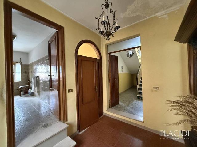 Villa in vendita a L'Aquila AQ