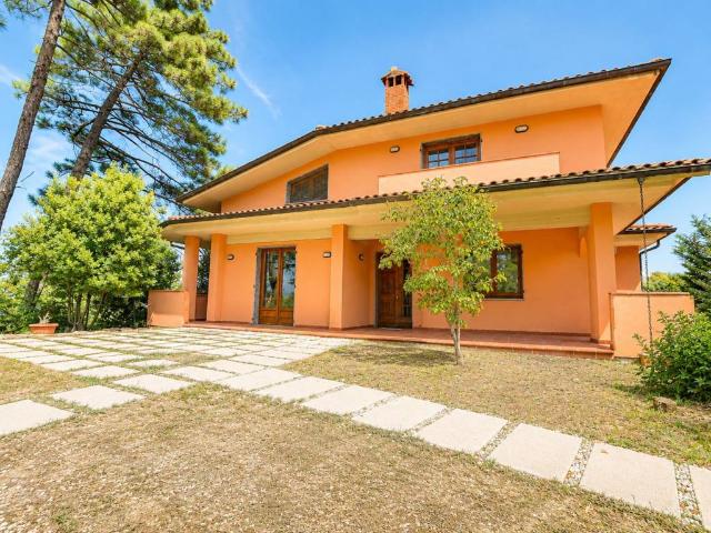 Villa in vendita a Larciano PT
