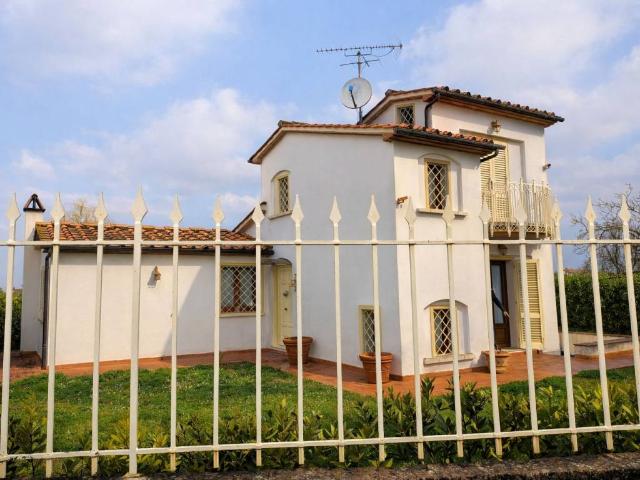 Villa in vendita a Larciano PT
