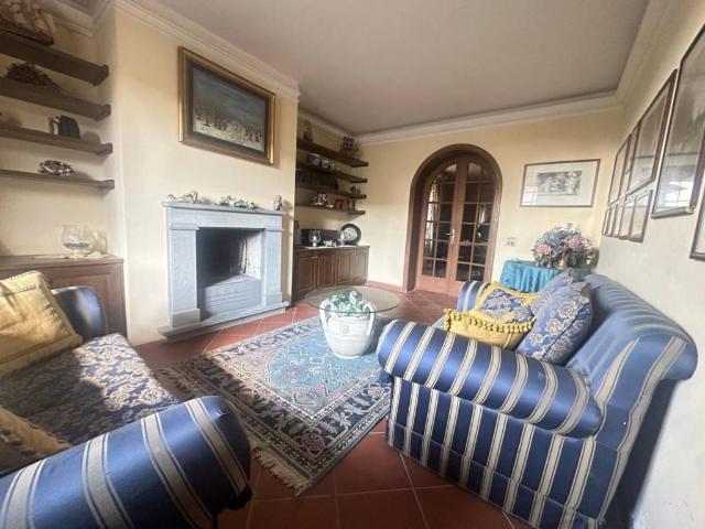 Villa in vendita a Larciano PT
