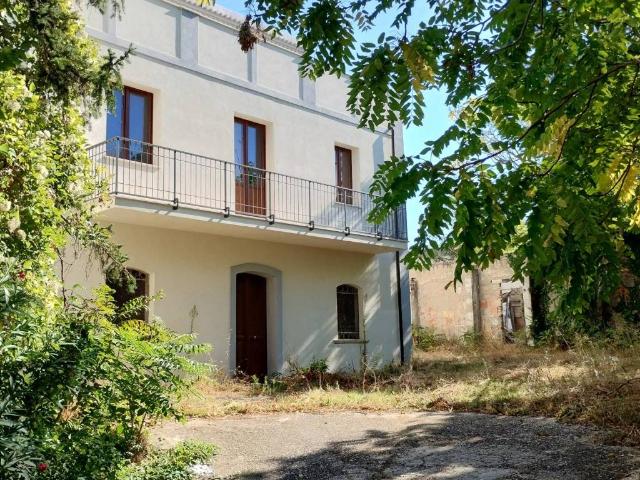 Villa in vendita a Larino CB