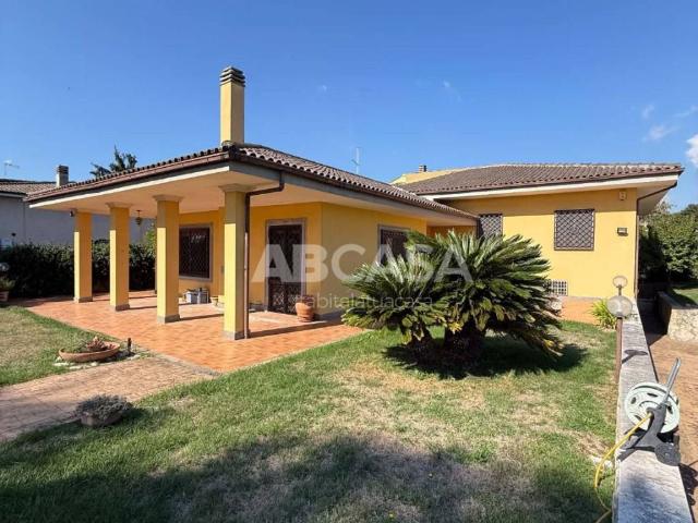 Villa in vendita a Lariano RM