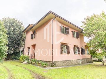 Villa in vendita a Lariano RM