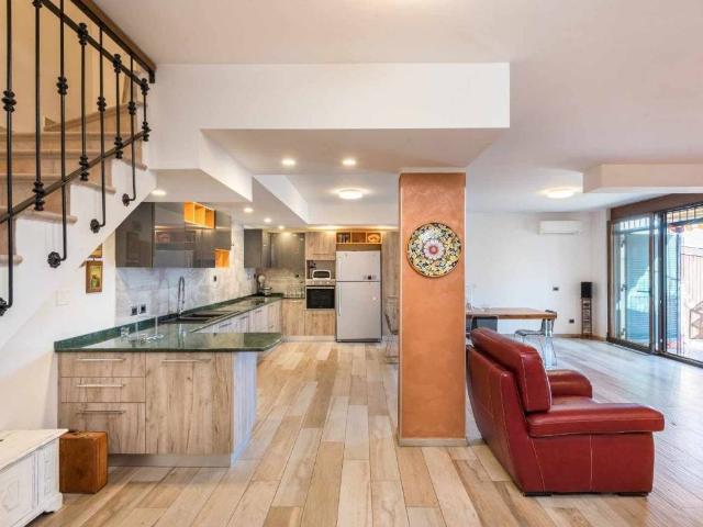 Villa in vendita a Lariano RM