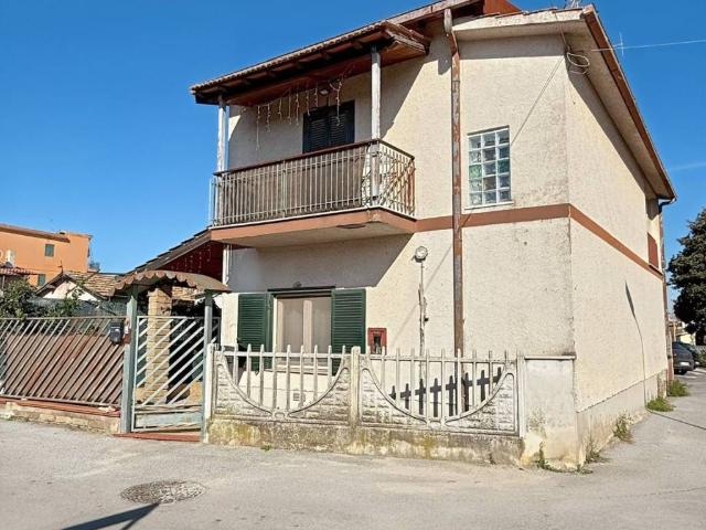 Villa in vendita a Lariano RM