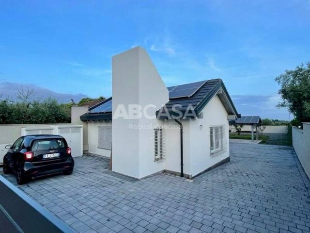 Villa in vendita a Lariano RM