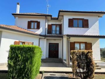 Villa in vendita a Lariano RM