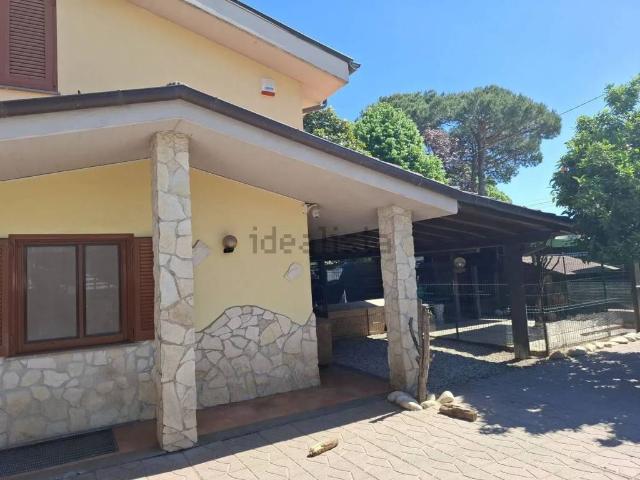 Villa in vendita a Lariano RM