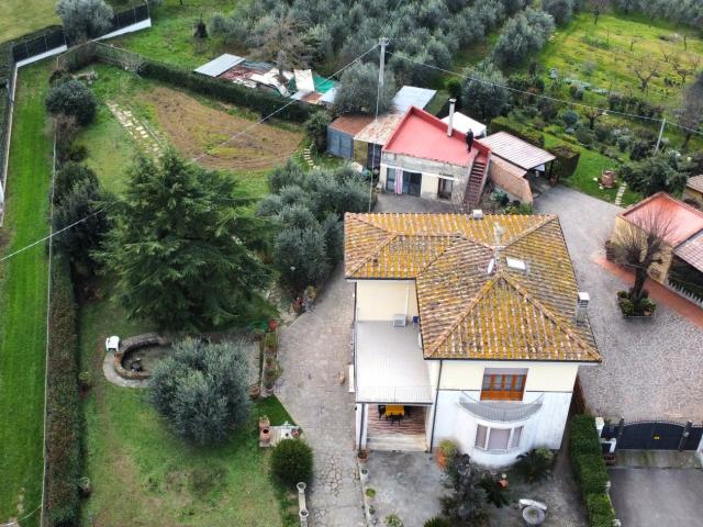 VILLA in VENDITA a LASTRA A SIGNA Via Codilungo, Lastra a Signa FI di 6 vani