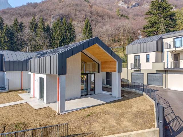 Villa in vendita a Lecco LC