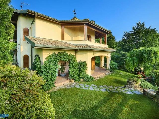Villa in vendita a Lecco LC