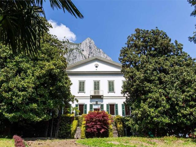 Villa in vendita a Lecco LC