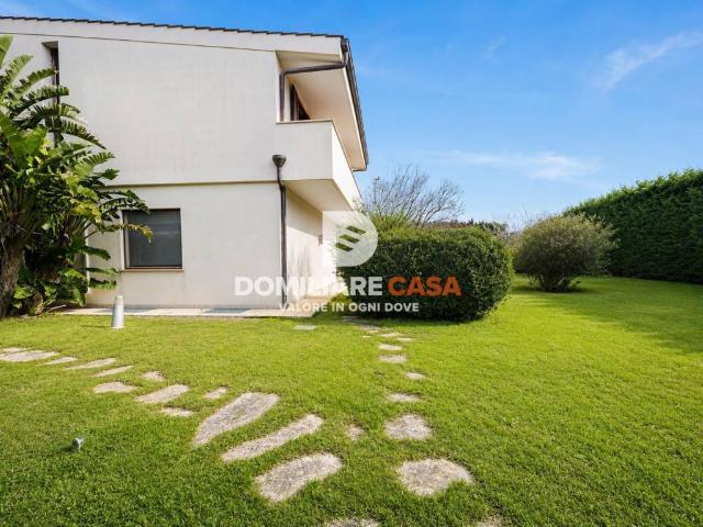 Villa in vendita a Lecce LE