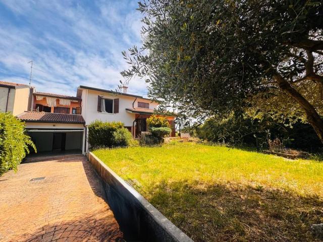 Villa in vendita a Legnago VR