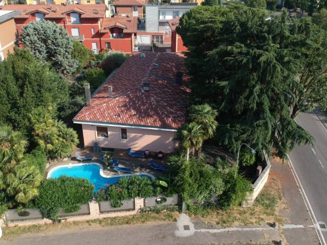 Villa in vendita a Legnano MI