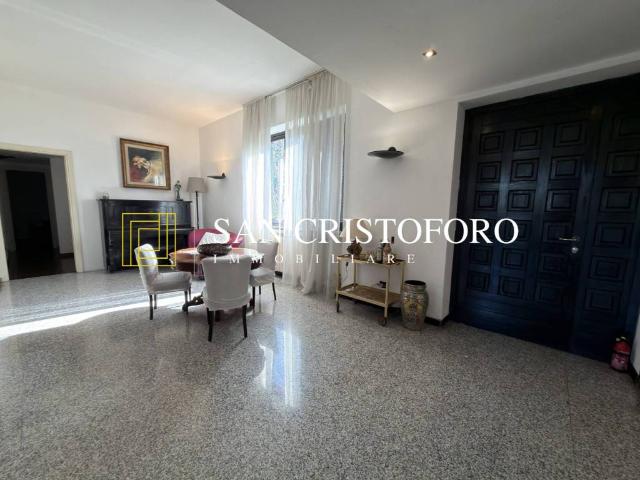 Villa in vendita a Legnano MI