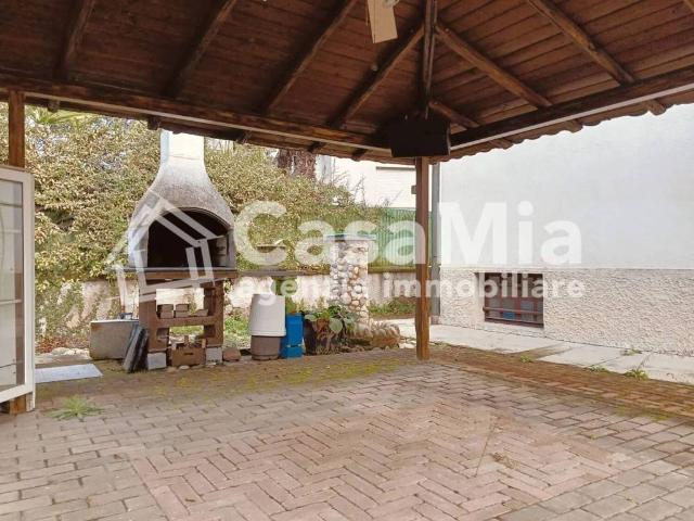 Villa in vendita a Legnano MI