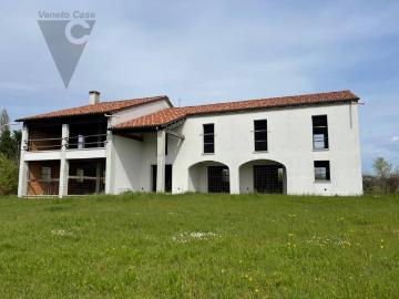 Villa in vendita a Legnaro PD