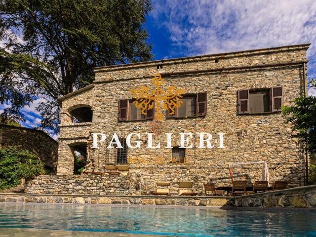 Villa in vendita a Leivi GE