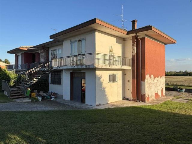 Villa in vendita a Lendinara RO