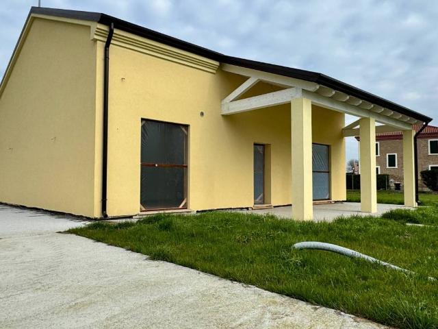 Villa in vendita a Lendinara RO