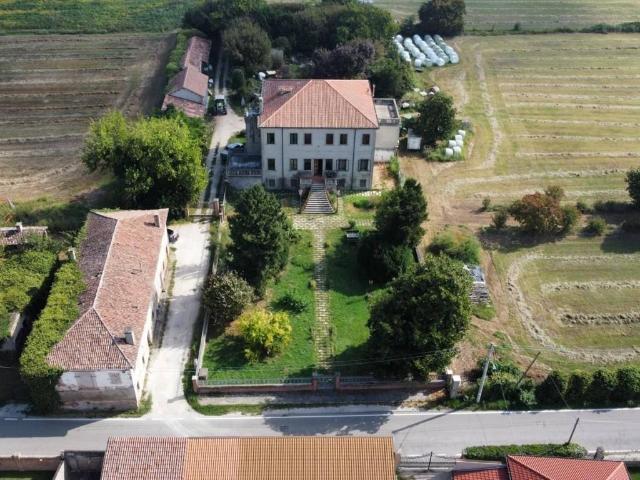 Villa in vendita a Lendinara RO