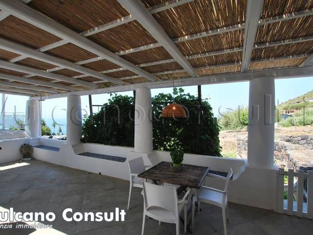 Villa in vendita a Leni ME