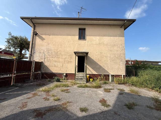 Villa in vendita a Leno BS