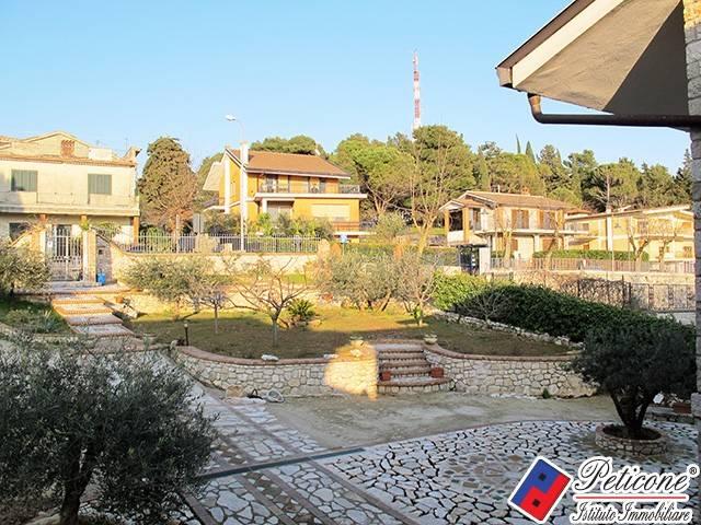 Villa in vendita a Lenola LT