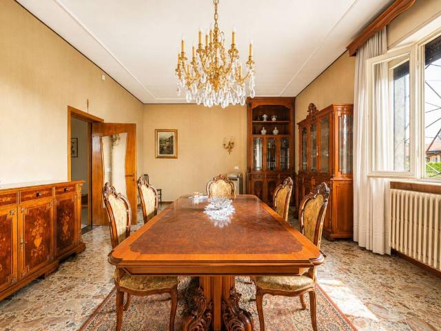 Villa in vendita a Lentate sul Seveso MB