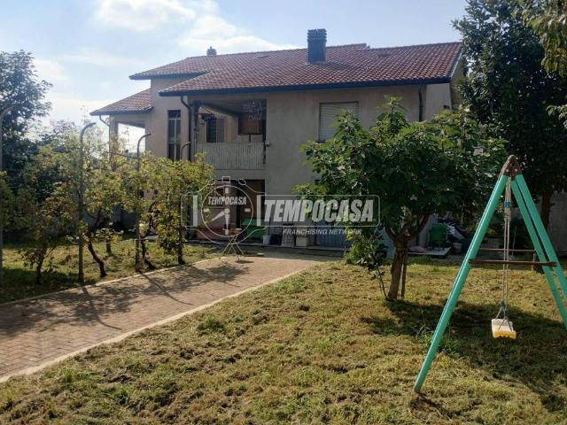 Villa in vendita a Lentate sul Seveso MB