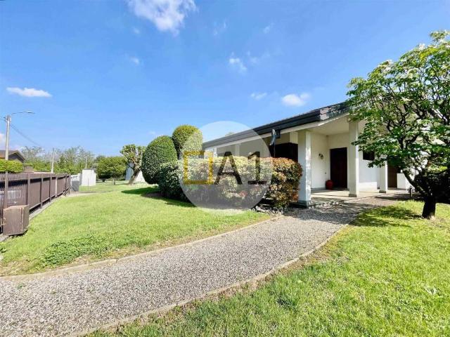 Villa in vendita a Lentate sul Seveso MB