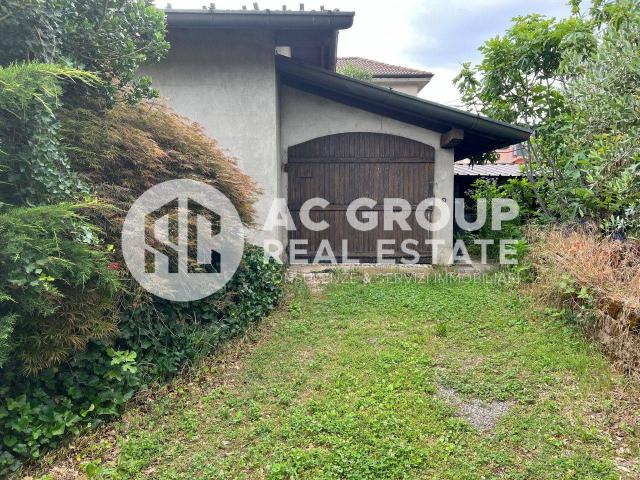 Villa in vendita a Lentate Sul Seveso
