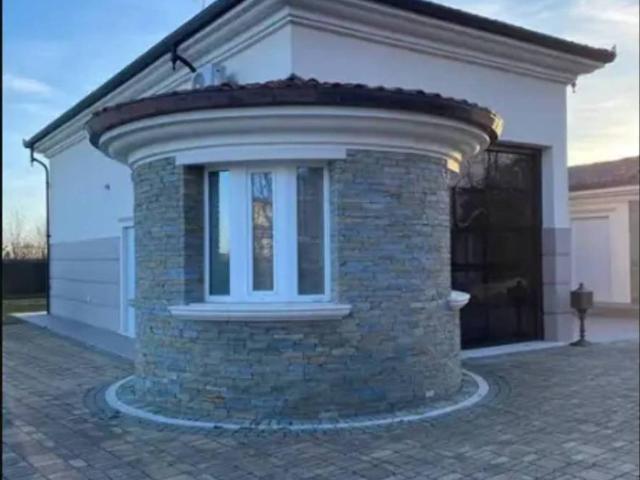 Villa in vendita a Lenta VC