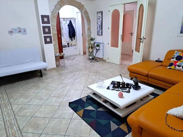 Villa in vendita a Lentini SR