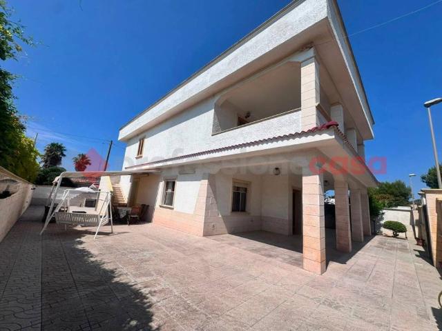 Villa in vendita a Leporano TA