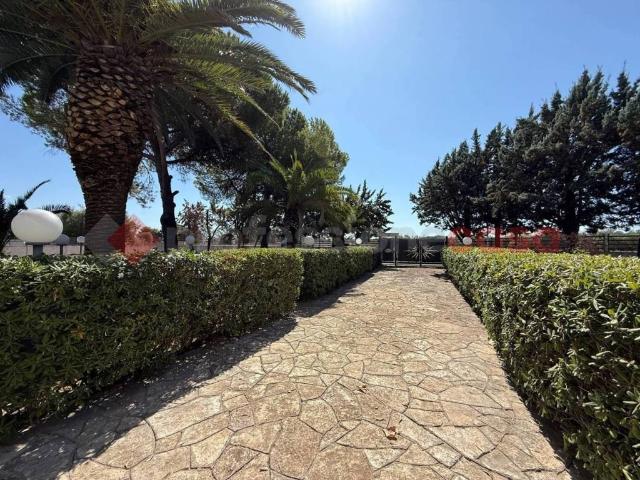 Villa in vendita a Leporano TA