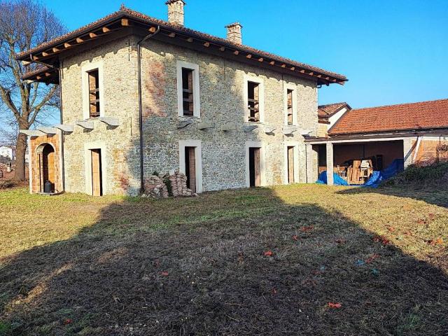Villa in vendita a Lequio Berria CN