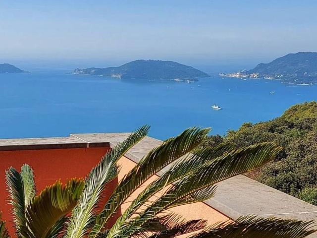 Villa in vendita a Lerici SP