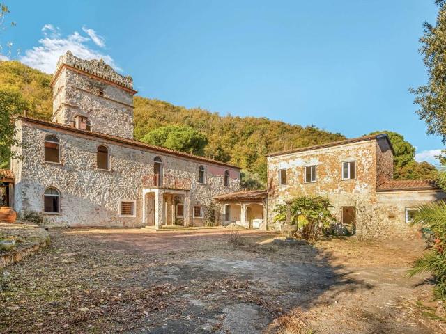 Villa in vendita a Lerici SP