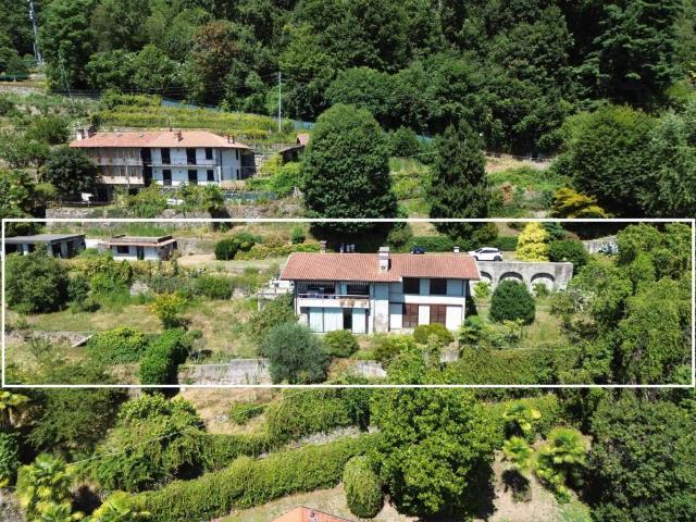 Villa in vendita a Lesa NO